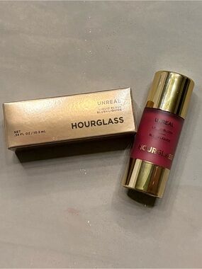Hourglass Unreal Liquid Blush — Craft